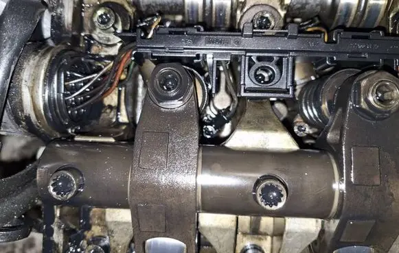 Audi A4 S4 B7 8E 8H Fuel injector
