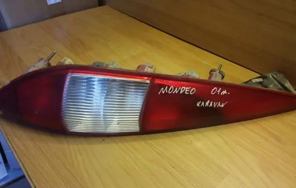 Ford Mondeo Mk III Rear/tail lights 1S7113405C