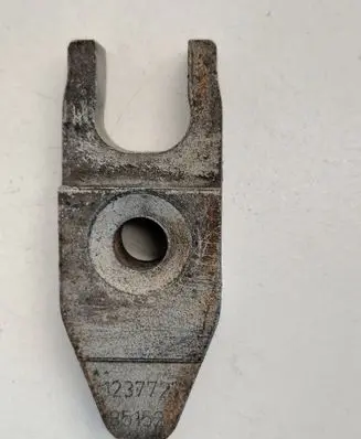 Opel Insignia B Fuel Injector clamp holder 85152 1237727