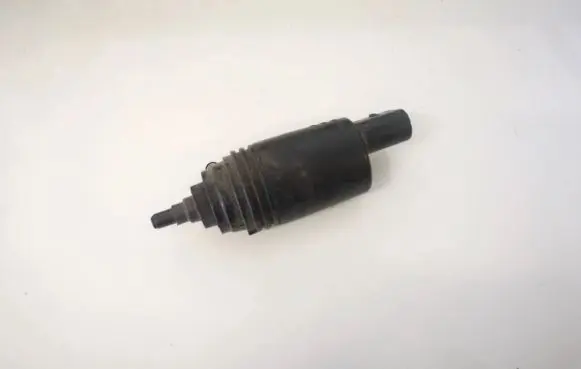 BMW 5 E39 Windscreen/windshield washer pump 67128377612 67.12-8377612