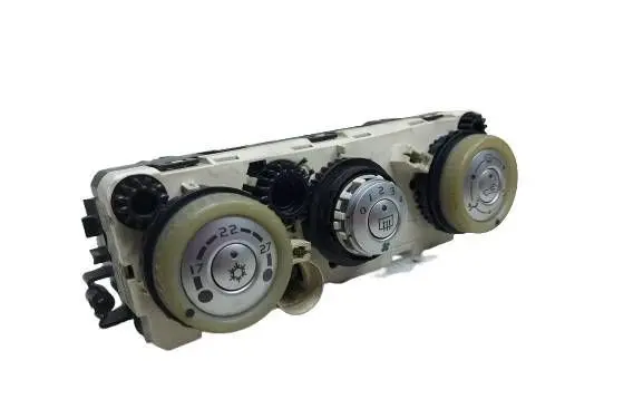 Mitsubishi Colt Climate control unit P7820A221Y 69660063