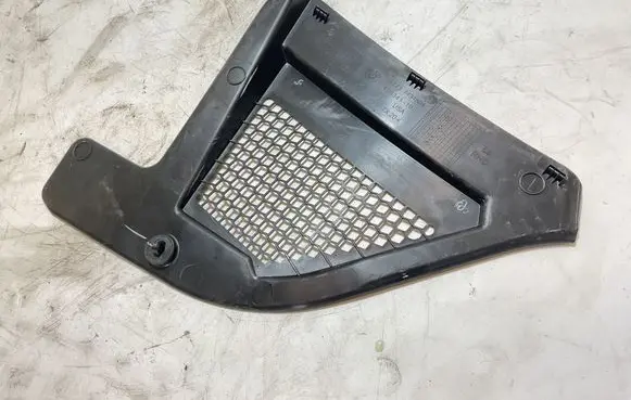 BMW X5 G05 Wiper trim 7434884 10834110