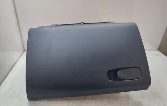 Volvo V40 Glove box 8632803