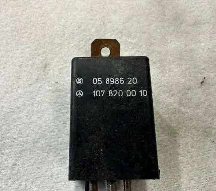 Mercedes-Benz E W124 Other relay 1078200010