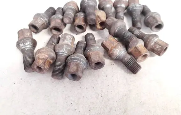 Citroen C8 Nuts/bolts 