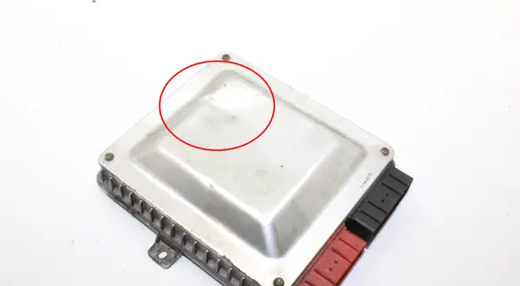 Land Rover Discovery Engine control unit/module MSB101330