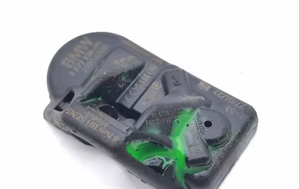 BMW 2 Active Tourer U06 Tire pressure sensor 6877936