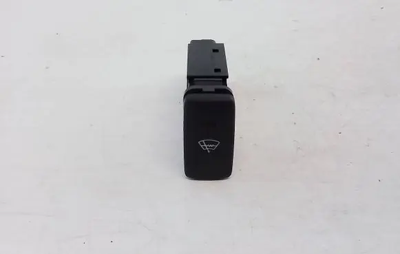 Lexus IS 220D-250-350 Windscreen/window heater switch 15A280