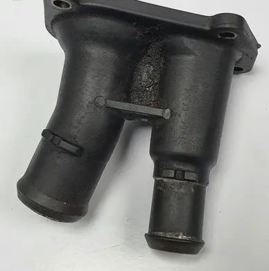 Mercedes-Benz S W220 Thermostat housing 98MM-9K478-DA
