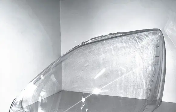 Lexus LS 430 Headlight lense 