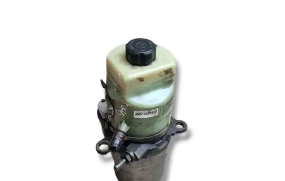Ford Focus Power steering pump 4M513K514DB