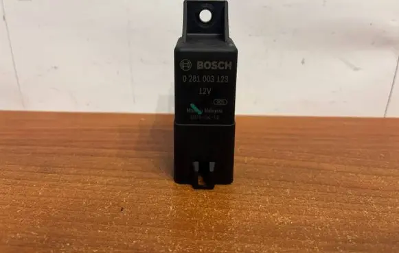 Land Rover Discovery Sport Other relay 0281003123