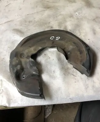 Audi Q3 8U Rear brake disc plate dust cover 5n0615612d