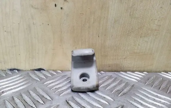 Subaru Outback Sun visor clip/hook/bracket 