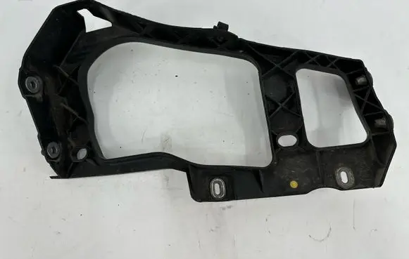 Volkswagen Touareg II Headlight/headlamp mounting bracket 7P6806509