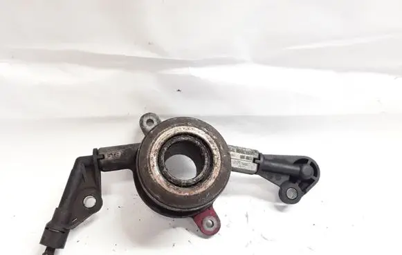 Mercedes-Benz C W203 Clutch release bearing slave cylinder A0002541608