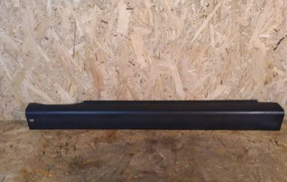 Volkswagen Golf III Rear sill trim cover 1H4853373b