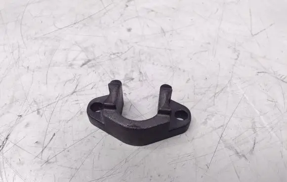 BMW X5 E53 Fuel Injector clamp holder
