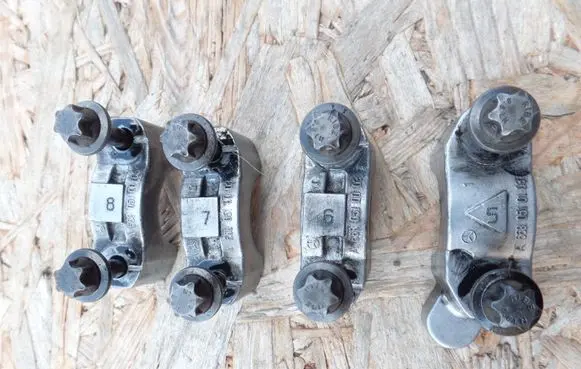 Mercedes-Benz A W168 Camshaft holder A6680510003 A6680510103