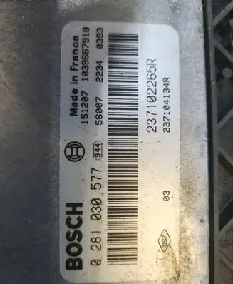Renault Master III Engine control unit/module 237102265R 237104134R 0281030577