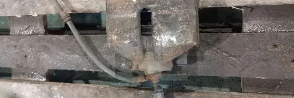 Volkswagen Touran I Front brake caliper 1K0615123E WT1329