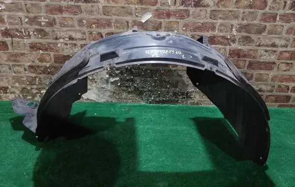 Nissan Qashqai Front arch 