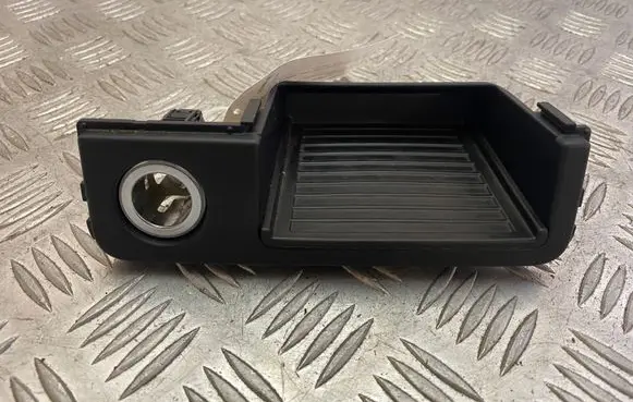 Land Rover Range Rover Sport L494 12 V Socket (front) DK62045L70A