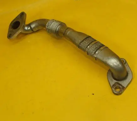 Volkswagen Golf V EGR valve line/pipe/hose 03G131521F