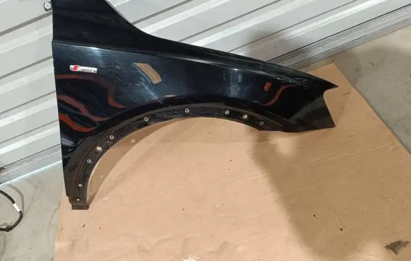 Audi Q3 8U Fender LZ9Y8U