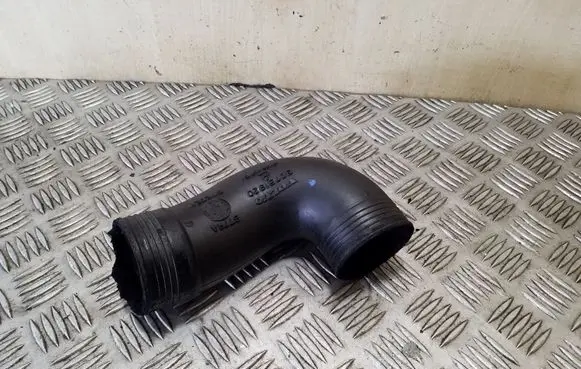 Volvo XC70 Intercooler hose/pipe 30751920