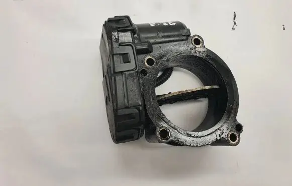 Mercedes-Benz E W212 Throttle valve A6510900470