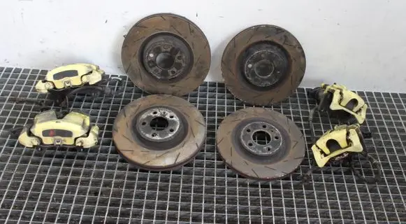 Audi A5 8T 8F Brake discs and calipers set 