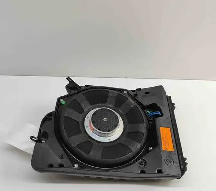 BMW M4 F82 F83 Subwoofer speaker 9210152
