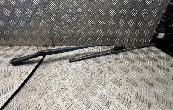 KIA Sportage Headlight wiper arm