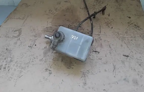 Iveco Daily 35 - 40.10 Master brake cylinder 2102799