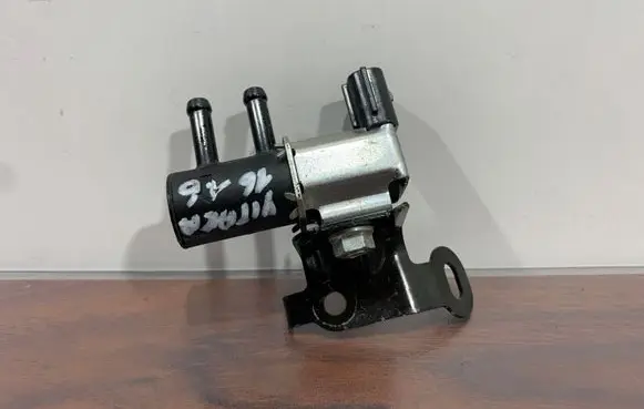 Suzuki Vitara (LY) Vacuum valve K5T48589
