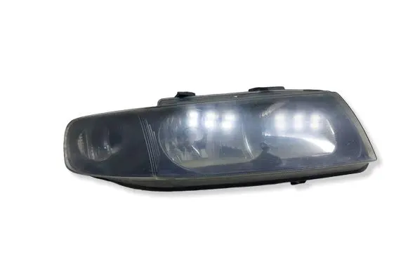 Seat Leon (1M) Headlight/headlamp 1M1941002DKASACJA 1M1941002D
