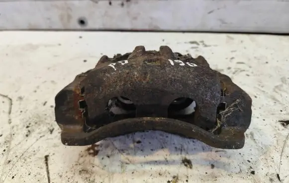 KIA Sorento Front brake caliper