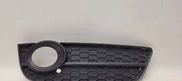 Audi A5 Sportback 8TA Front fog light trim/grill 8T0807682