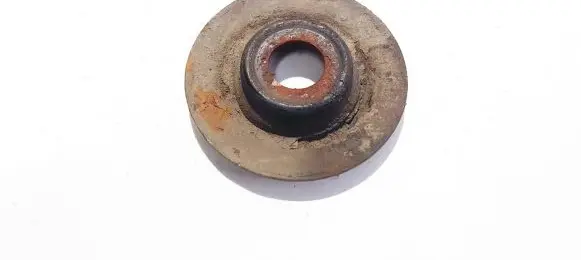 Volkswagen Golf IV Coil spring mount 