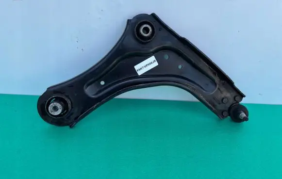 Renault Laguna III Front control arm 545000011R