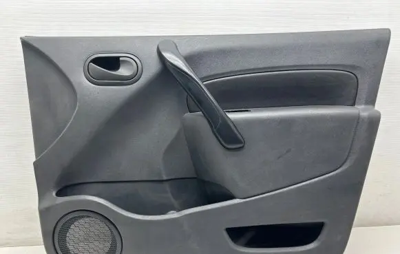 Renault Kangoo II Front door card panel trim 809003022R 8200618589