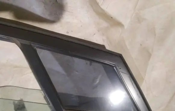 Mazda 5 Front door vent window glass four-door as2