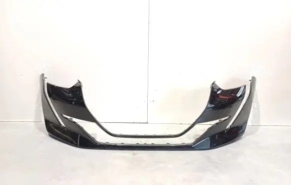 Peugeot 208 Front bumper 9824787780