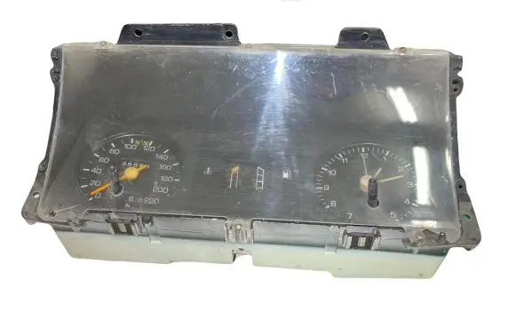 Ford Escort Speedometer (instrument cluster) 81AB10841BB