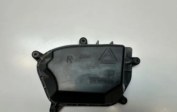 Volkswagen Amarok Headlight/headlamp dust cover 2H0941608B