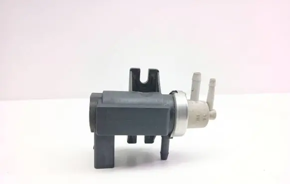 Volkswagen Bora Vacuum valve PA66GF35