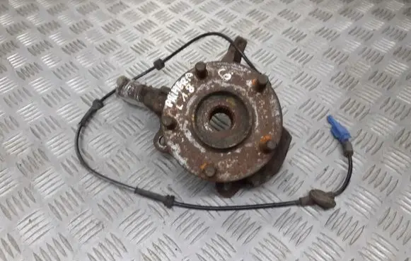 Nissan Primera Front wheel hub spindle knuckle