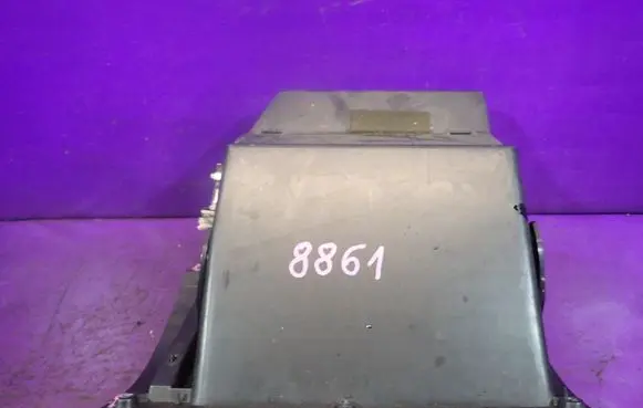 Opel Astra H Glove box