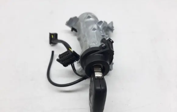 Volkswagen Golf Plus Ignition lock 1K0905851